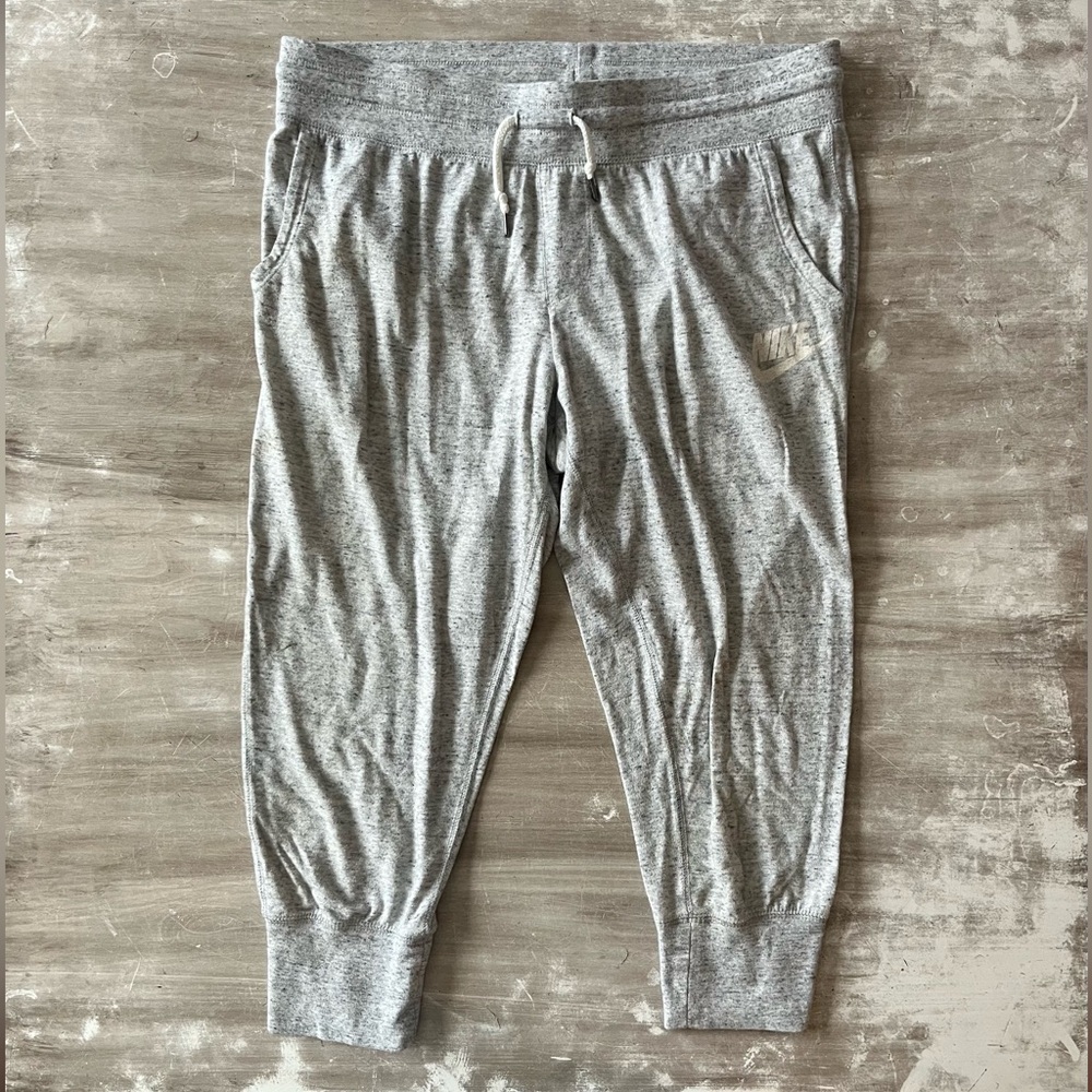 Nike capri sweatpants